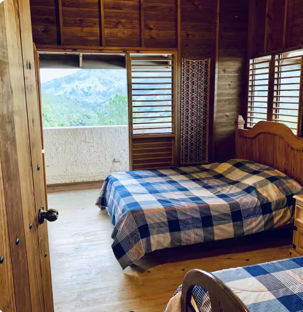 4 Habitaciones todas con sus baños